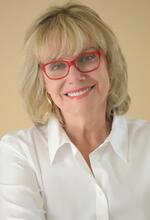 Photo of Karen Ravenelle-Smith